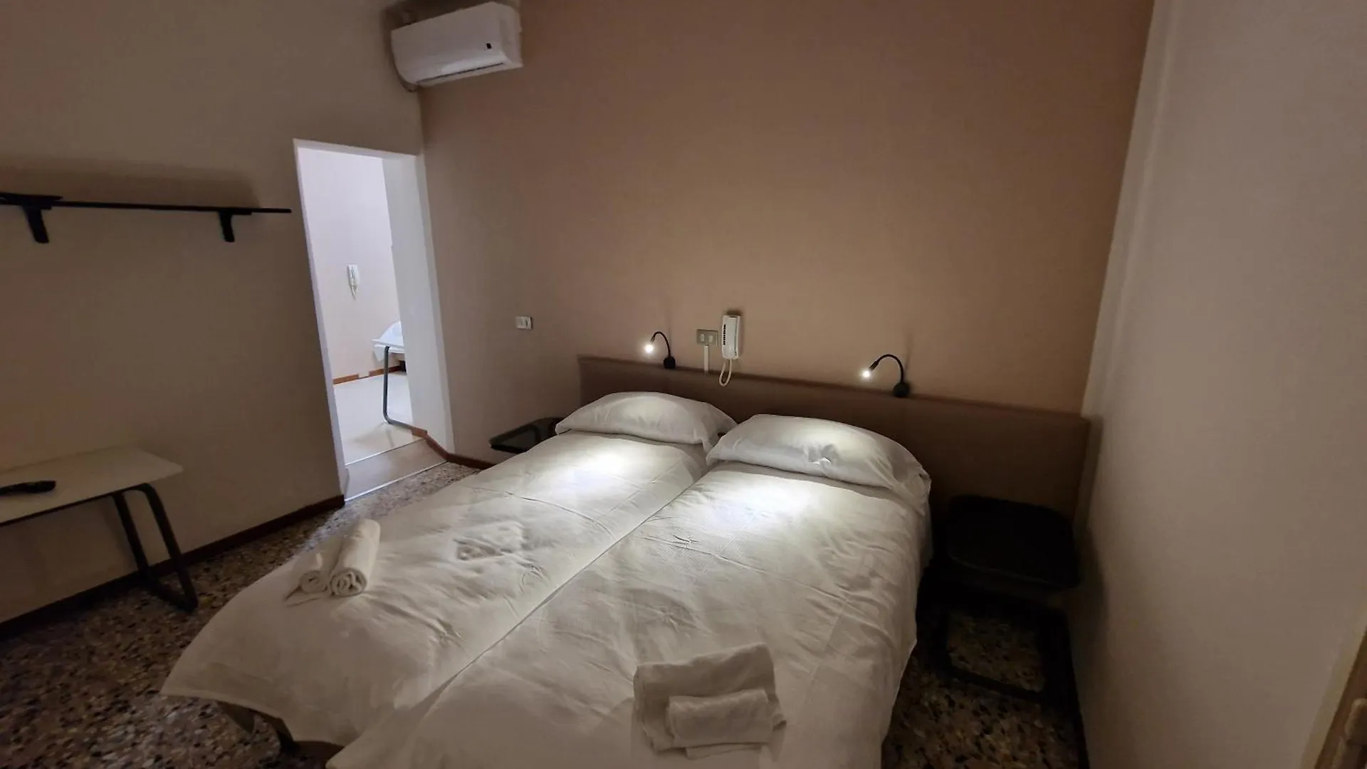 Albergo D'Ambros - Casa Belfiore Group 维琴察 0*,  意大利