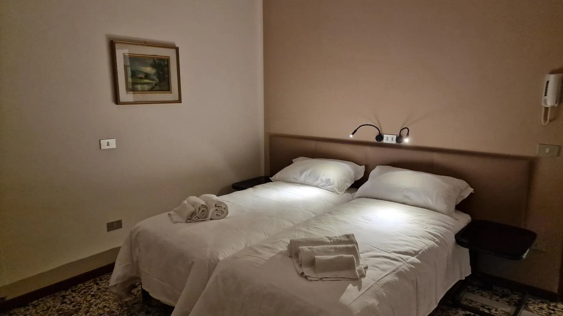 Albergo D'Ambros - Casa Belfiore Group 维琴察 0*,  意大利
